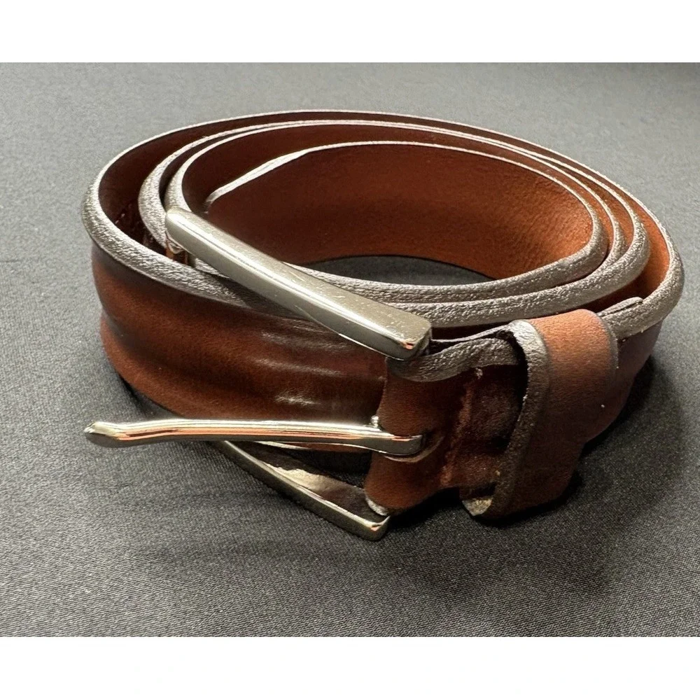Allen Edmonds Mens Belt 107/42 Walnut Leather Solid Brass Buckle USA 67507